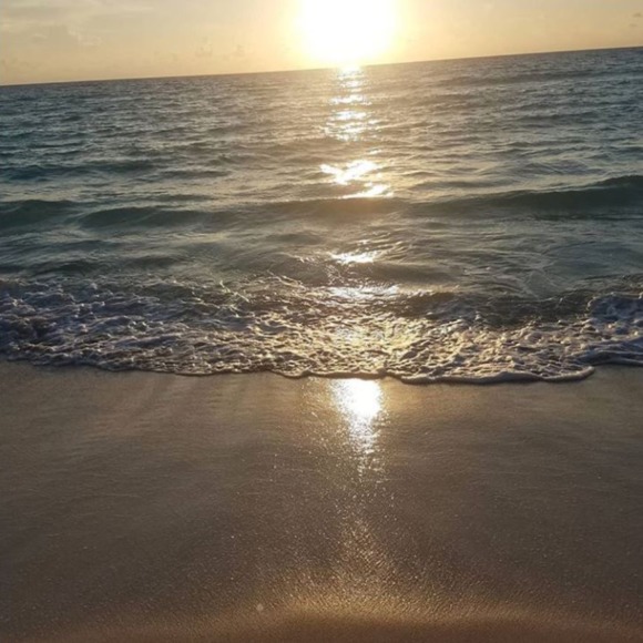 live_turquoise